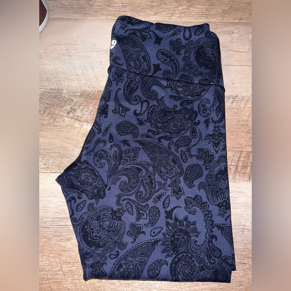 Lululemon capri